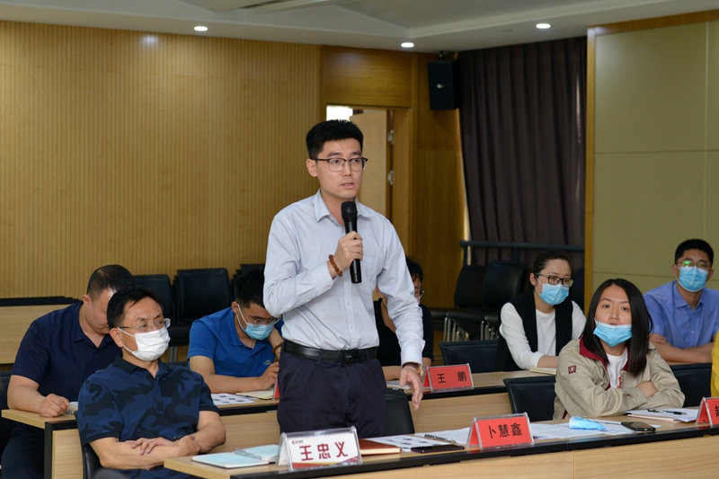 回轉變幅自動化料倉 回轉變幅自動化料倉